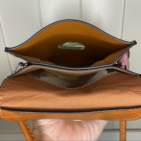 Rhinestone Crossbody bag 7 1/4" x 4 3/4" Brown - Picture 5 of 5